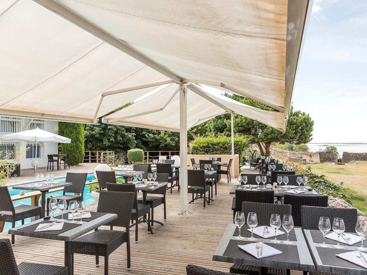 Logis Hotel Restaurant La Citadelle Blaye Exterior photo